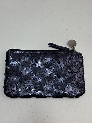 Bolso de Cosméticos Ann Taylor Live Love Loft Pequeño Azul Marino Lentejuelas y Terciopelo Foto 1 de 4