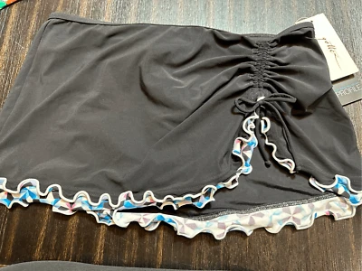 Gottex NWT size 6 black swim skirt/ Skort - Image 1 of 4
