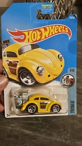 Hot Wheels  Volkswagen Beetle  Tuned  Yellow  7 Of 10 2015 # 172 - Picture 1 of 4