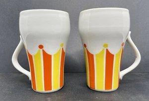 Coppia tazze MCM vintage arancione giallo circo tenda tazze latte 10 oz boho - Foto 1 di 10