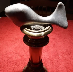 Solid Cast Aluminum Whale Sculpture. 7 inch Long x 2.5 inch Tall. Artist Signed. - Picture 1 of 4