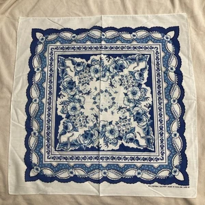 WAMCRAFT Bandana Handkerchief Blue White Floral USA Made Vintage 22” EUC - Picture 1 of 4