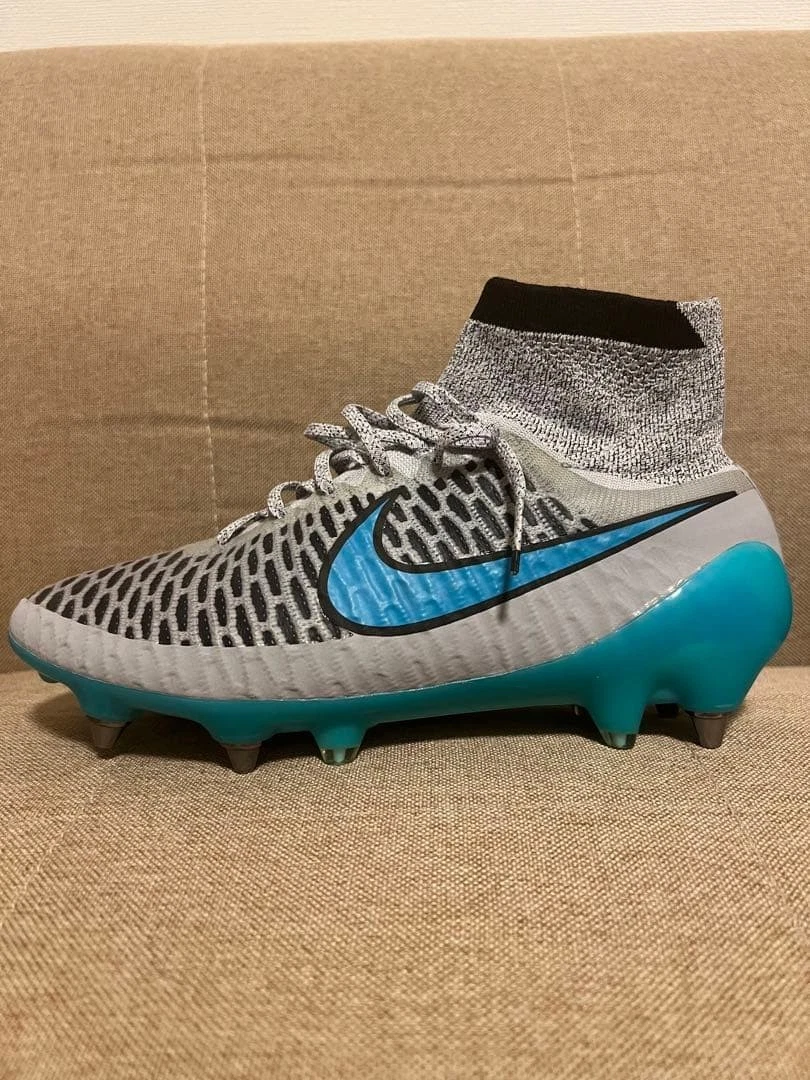 Preços baixos em Tênis de futebol Nike Magista Obra | eBay