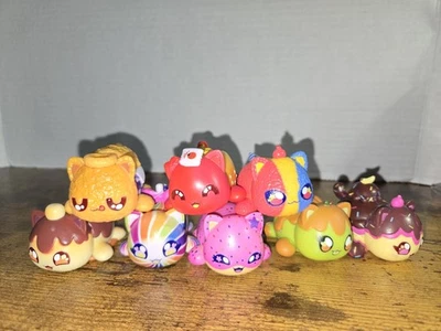 Aphmau Mystery MeeMeows Figure Litter 6 Carnival Treats Complete Set of 8 Mini - Image 1 of 3