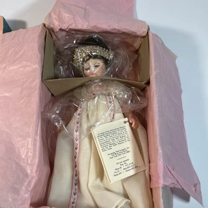 Madame Alexander Puppe Portraits of History Josephine #1335 - Bild 1 von 4