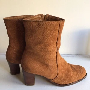 Botas de Diseñador Marrones Carlos Todo Cuero Gamuza Talla 40 Muy Buen Estado Pre - Imagen 1 de 12