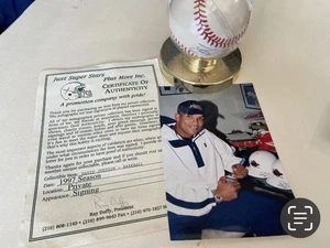 David Justice signed baseball - 1997 - Atlanta Braves -certificate of authenticy - Picture 1 of 2