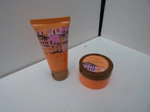 Ladies Ted Baker London rose, sandalwood & raspberry bath and body set - Picture 1 of 4