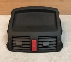 TOYOTA AURIS MK1 ARMATURENBRETT LUFTAUSSTRÖMER GRILL WARNBLINKSCHALTER VORNE 55670-02100 06-11 - Bild 1 von 8