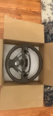 Оригинальный руль для седана Infiniti G37x  - Изображение 1 из 3