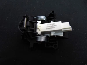 Frigidaire Dishwasher FFCD2413US6B Door Latch 5304535641 - Picture 1 of 3