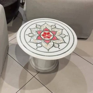 Esclusivo tavolino rotondo in marmo intarsiato pietra preziosa lavoro moasico arredamento fatto a mano - Foto 1 di 7