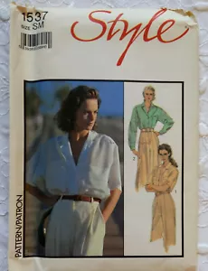 Style 1537 Misses Loose Fit Blouse Revere Collar Yoke Sz 10-12 Bst 32.5-34 UNCUT - Picture 1 of 4