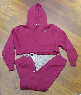 Conjunto de sudadera corta con capucha y joggers Champion tejido inverso para mujer Foto 1 de 4