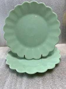 Set Of 2 Pioneer Woman Timeless Beauty Jadeite 10.5” Dinner Plates Scalloped - Picture 1 of 5