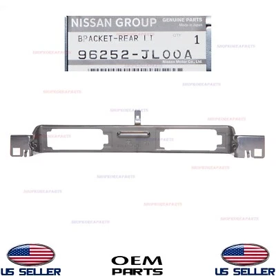 Soporte de lámpara de matrícula de parachoques trasero genuino OEM⭐ INFINITI G37 Q60 2008-2016 Foto 1 de 4