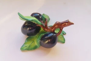 Herend Plum Fruit Cluster 3 1/4" Figurine - Mint - Picture 1 of 6