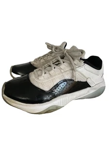 Nike Jordan 11 Comfort Low Shoes Sneakers Boys Size 5Y White Black Patent School - Picture 1 of 10
