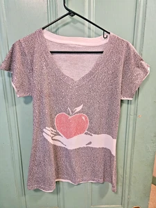 Litographs The Giver Lois Lowry T-Shirt Size Women's L NWOT - Picture 1 of 13