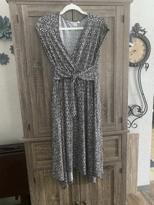 Motherhood Maternity Dress Size Small Super Stretchy! - Picture 1 of 3