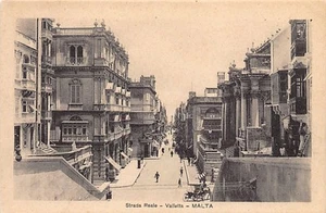 Malta - VALLETTA - Strada Reale - Publ. John Critien 64194 - Picture 1 of 2