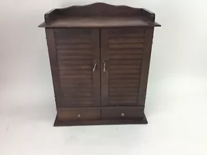 Gabinete de madera para herramientas de costura tiene capacidad para 21 carretes, con 2 cajones, 2 bolsillos - Imagen 1 de 3