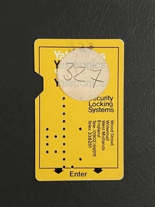 VINTAGE YALETRONICS HOTEL KEY CARD , USED, ENGLAND - Picture 1 of 2