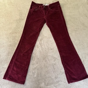 Levis 518 Womens 5M Jeans 30x30 Bootcut Red Wine Corduroy Super Low - Picture 1 of 13
