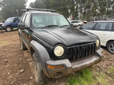 2004 Jeep Cherokee KJ AC Condenser 02-07 Liberty 2.4L 3.7L CRD OEM #B386 - image 1 of 4