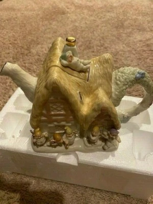 Disney Lenox Classics "The Seven Dwarfs Cottage Tea Pot" Snow White - Image 1 of 4