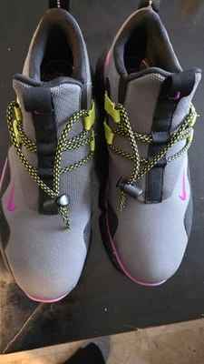 Navaja de bolsillo Nike DM SU River Rock Biolet negra talla 9 AH9709-001 USADA EN EXCELENTE ESTADO Foto 1 de 4