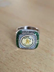 Vintage 1989 Coors Light World Series Rings Oakland A's Athletics Size 10 - Picture 1 of 7