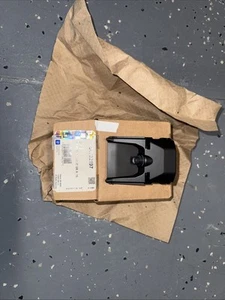 OEM 2017 GMC Yukon Sierra Tahoe Escalade Front View Camera 84702197 - Picture 1 of 3