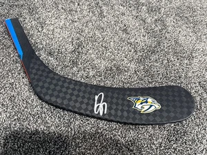 Roman Josi Nashville Predators Autógrafo FIRMADO Palo de Hockey Hoja Certificado de Autenticidad - Imagen 1 de 1