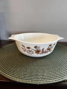 Vintage PYREX ENGLAND Handled Bowl Woodland Country Autumn orange & pink floral. - Picture 1 of 8