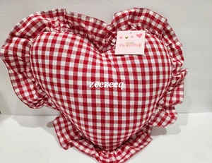 VALENTINES HEART SHAPE RUFFLED RED &WHITE GINGHAM CHECK THROW PILLOW 19"x19" - Picture 1 of 4