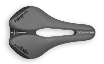 СЕДЛО SELLE ITALIA NOVUS BOOST EVO X-CROSS — SUPERFLOW — СЕРОЕ — РЕЛЬСЫ TM — MTB/XC - Изображение 1 из 4