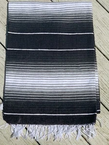 Mexican Serape Sarape Fringed Blanket Bedspread 84" x 60" Stripes Black & White - Bild 1 von 2