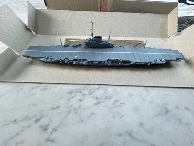 MODELLO  METALLO NEPTUM  INDETFATICABLE ROYAL NAVY  MADE IN GERMANY CON SCATOLA - Immagine 1 di 4