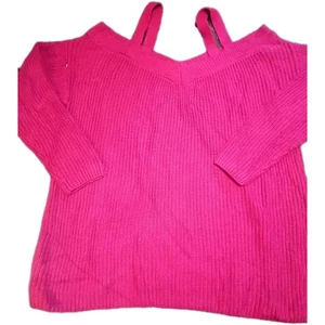 Suéter Torrid Talla 1 Cuello en V Tejido Fuisha con Detalle de Recorte en el Hombro - Imagen 1 de 4