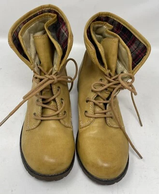 Rampage Women's Tan Lace Up Turn Down Ankle Boot Sz 6.5 Red Plaid - Image 1 of 4