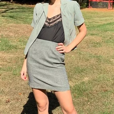 Vintage Houndstooth Print Wool High Waist Pencil Skirt Medium - Image 1 of 4