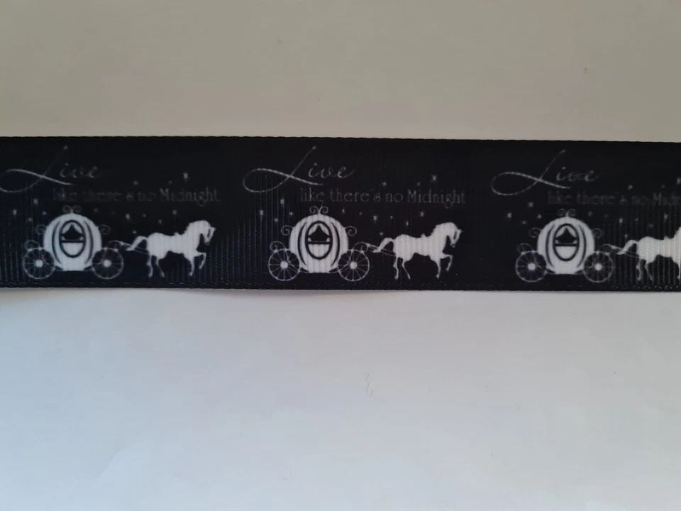 2 meters of horse and carriage fantasy print grosgrain ribbon 1" wide - Image 1 of 1