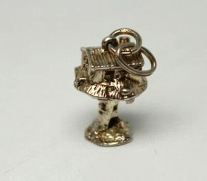 Sterling Vintage Fliegenpilz Baumhaus beweglicher Charm - Elfe innen NEU - Bild 1 von 4