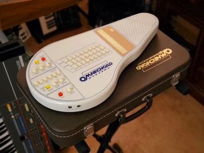 IMPRESCINDIBLE VER!!! SUZUKI OMNICHORD OM27 + MALETA TOTALMENTE REPARADA, ¡INCREÍBLE ESTADO! Foto 1 de 4