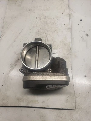 Throttle Body Fits 02-05 BMW 745i 1261298 - Image 1 of 4