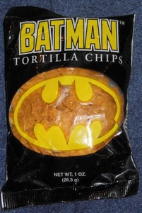 BATMAN RETURNS~TORTILLA CHIPS BAG~1992~DC COMICS~SEALED~STREET KIDS - Picture 1 of 2