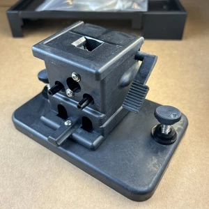 Thermostattable Cell Holder, Alilent 8453/8454, Single Cell, Circulated Manifold - Picture 1 of 18