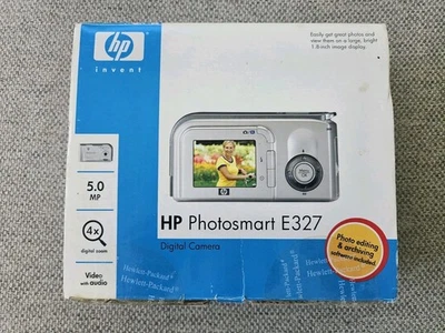HP PhotoSmart E327 5.0MP Digital Camera - Silver  Working Condition - Image 1 of 4