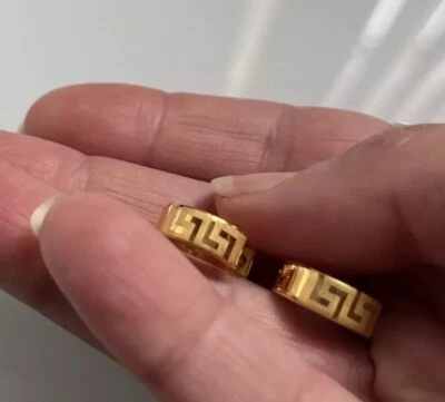 PENDIENTES ARO DISEÑO LLAVE GRIEGA Oro Sólido Puro 22 K Foto 1 de 4